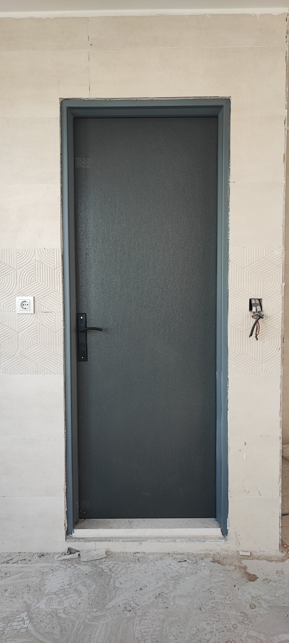 درب ضدآب سرویس ABS